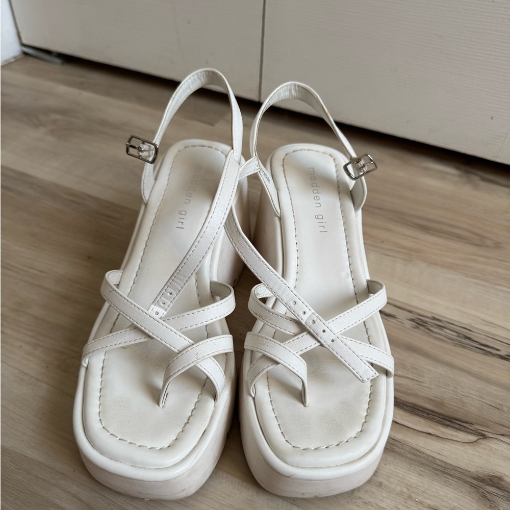 Madden Girl Vault heels - White